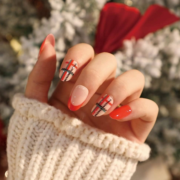 christmas-nails-Plaid-Patterns