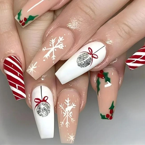 christmas-nails-Silver-Bells