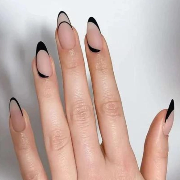 dope-nail-Almond-Minimalist-Lines