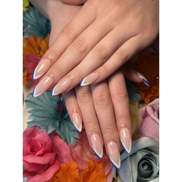 dope-nail-Almond-V-Shaped-French