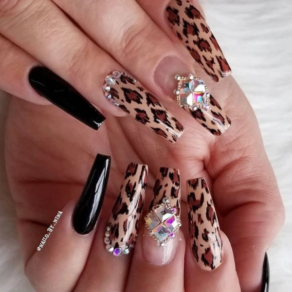 dope-nail-classic-Bold-Animal-Print