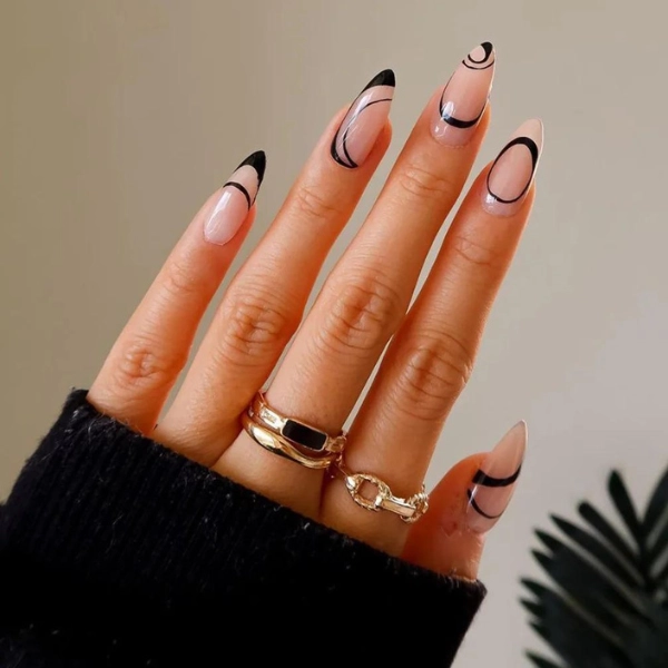 dope-nail-classic-Minimalist-Lines