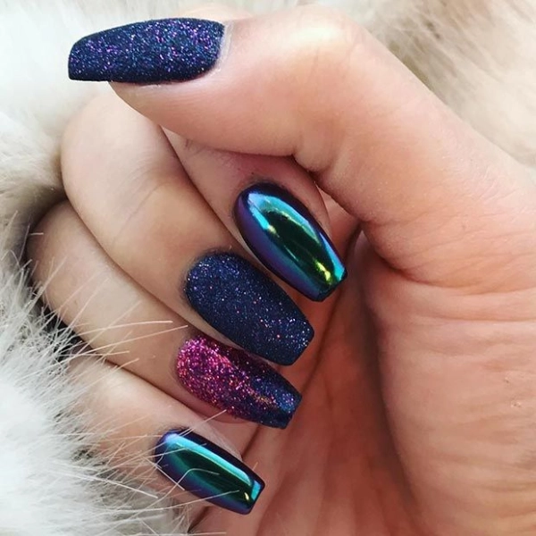 dope-nail-designs-Metallic-Sheen