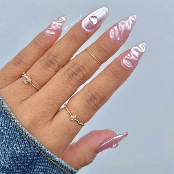 dope-nail-designs-Pearl-Accents