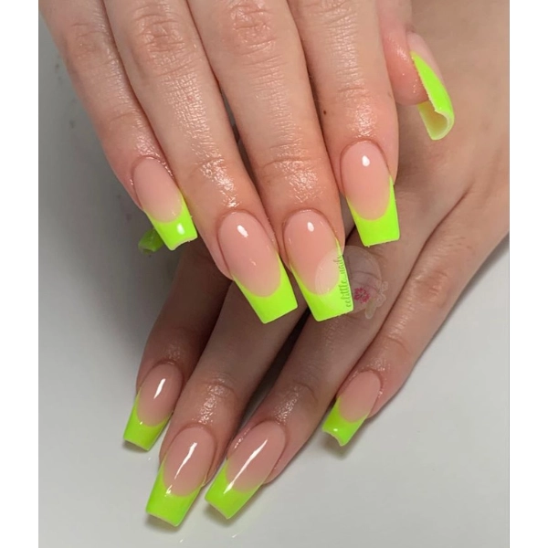 dope-nail-summer-Neon-Tips