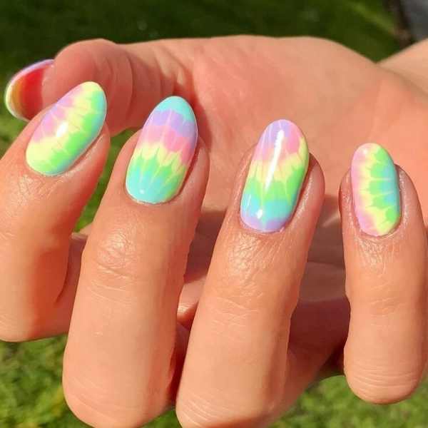 dope-nail-summer-Tie-Dye-Trend