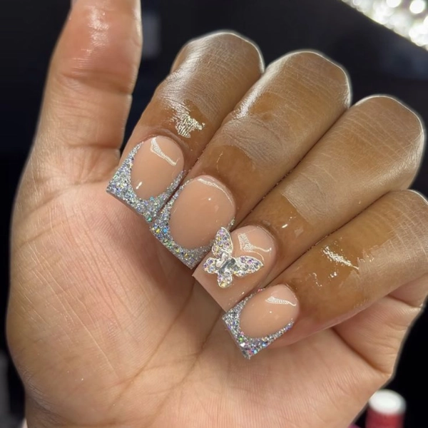 dope-nails-short-acrylic-Jewel