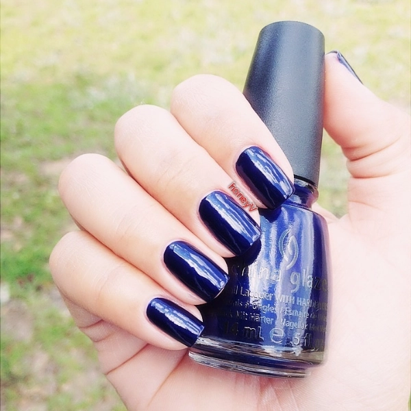 fall-nail-design-Midnight-Magic