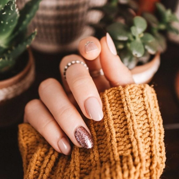 fall-nail-design-Sweater-Weather