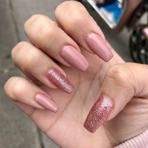 fall-nail-gel-Frosted-Pink