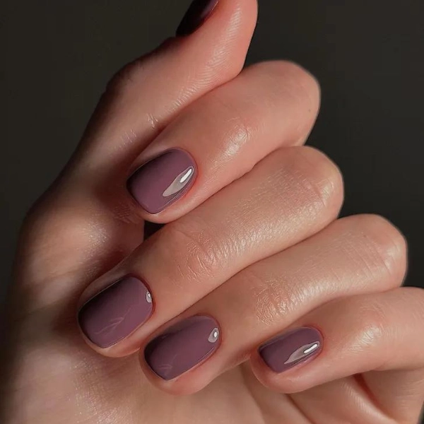 fall-nail-gel-Muted-Mauve