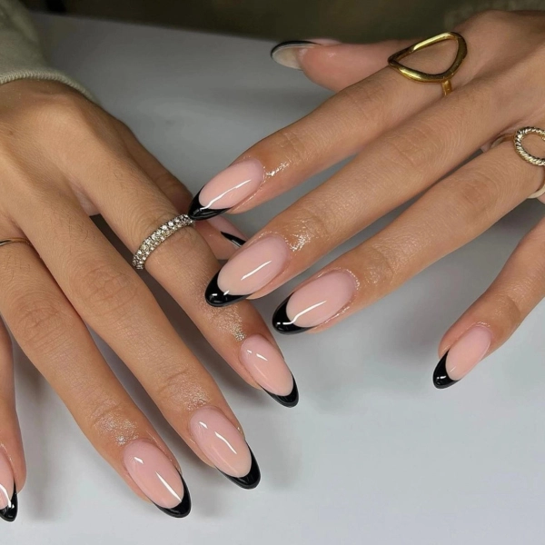 french-tip-almond-nails-Black-Tips