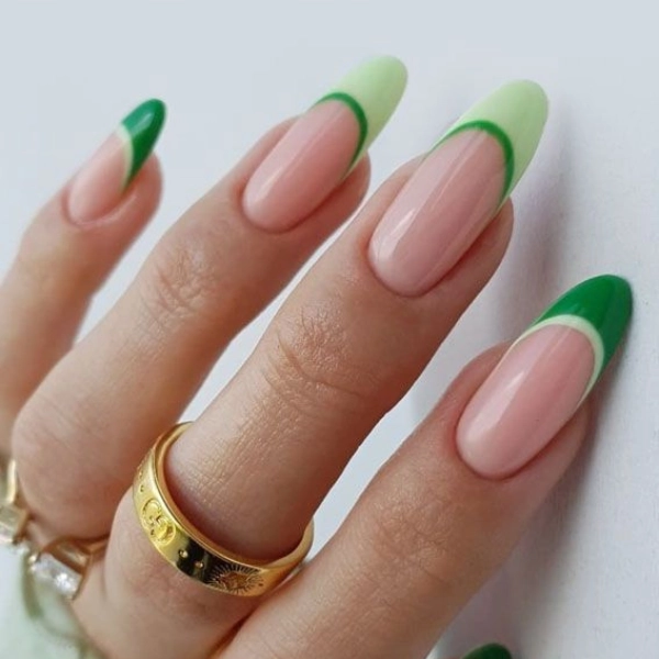 french-tip-almond-nails-Two-Tone-Tips