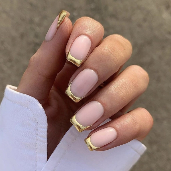 french-tip-nails-short-square-Metallic-Tips