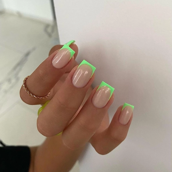 french-tip-nails-short-square-Neon-Tips