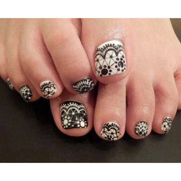 pedicure-ideas-white-toenails-Lace-Design