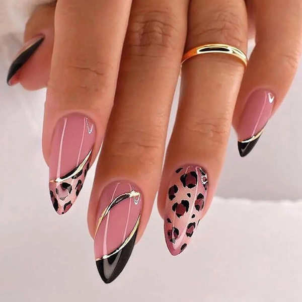 pink-nails-almond-Animal