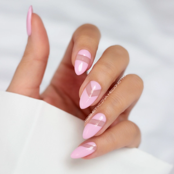 pink-nails-almond-Negative-Space