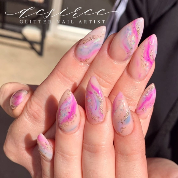 pink-nails-almond-Watercolor