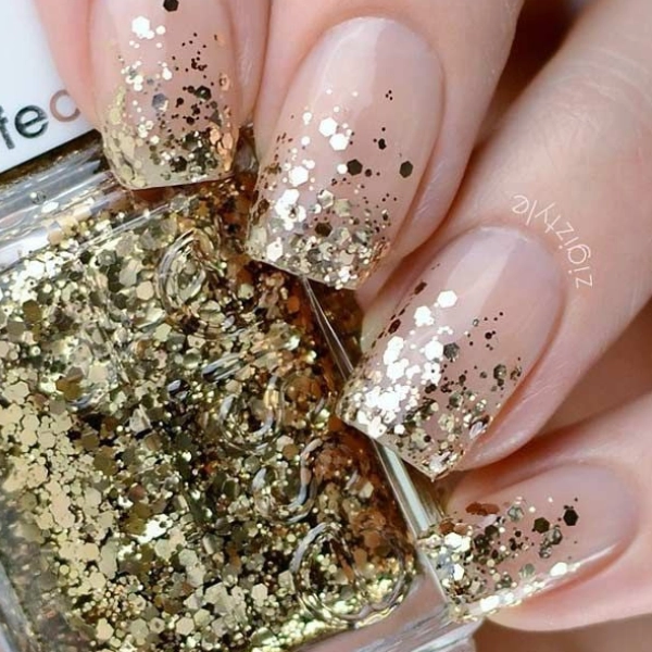 simple-fall-nails-Golden-Glitter