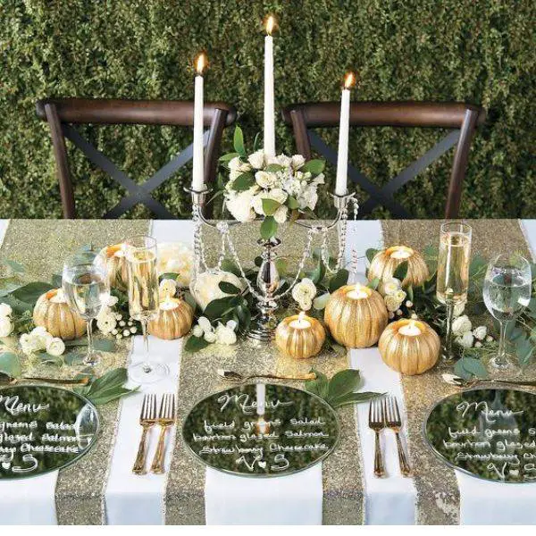  Simple Pumpkin and Candle Arrangement