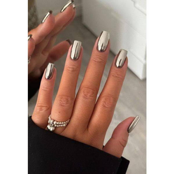 Metallic Silver Nails