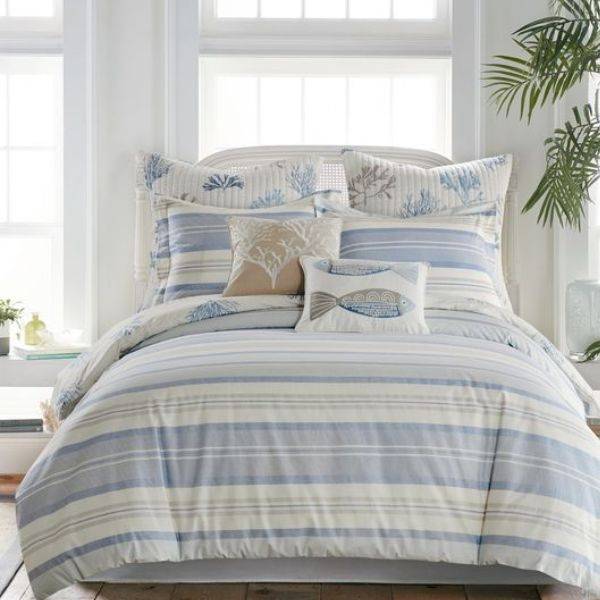 . Coastal-Themed Bed Linens