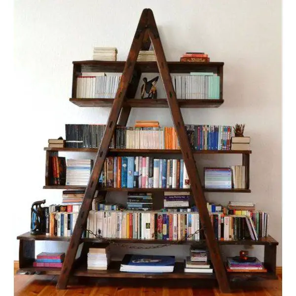 Wooden Ladder Bookshelf