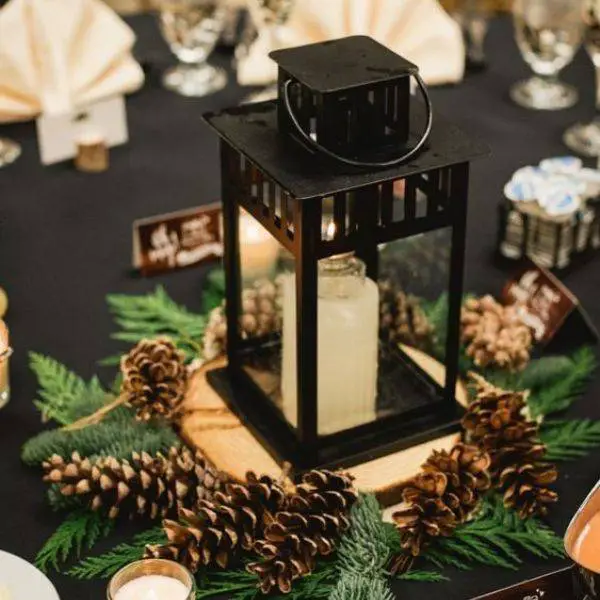  Lanterns with Pinecones