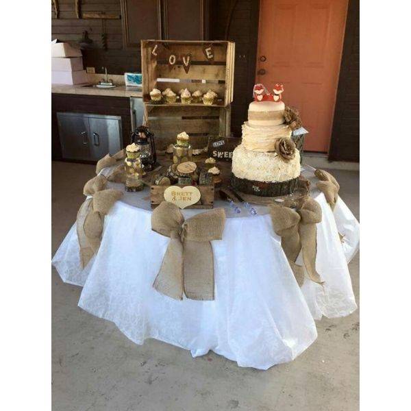 Rustic Cake Table