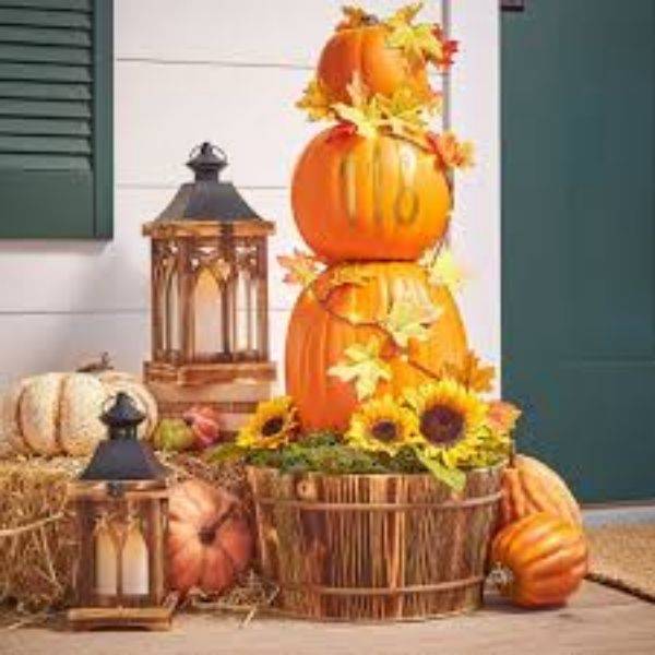 Stacked Pumpkin Display