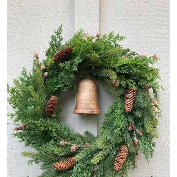  DIY Pinecone Wreath