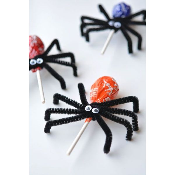 Pipe Cleaner Spiders