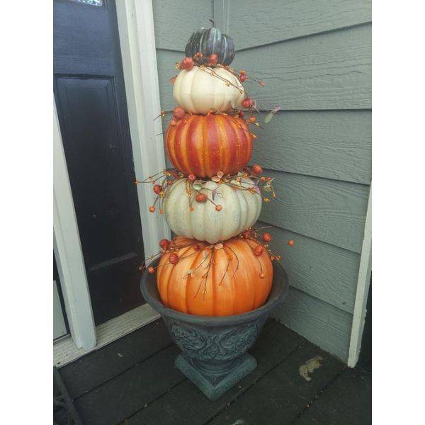 DIY Pumpkin Topiary