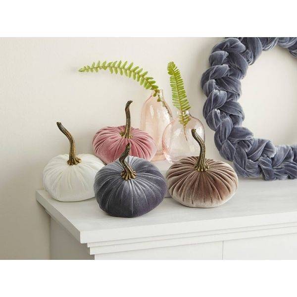  Neutral Pumpkin Decor