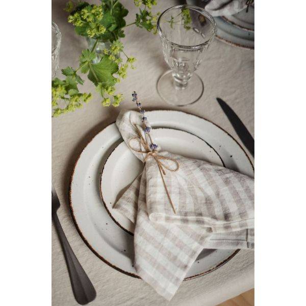 . Neutral Linen Napkins