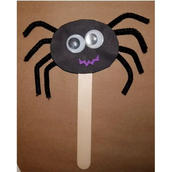  Spider Puppet Plate