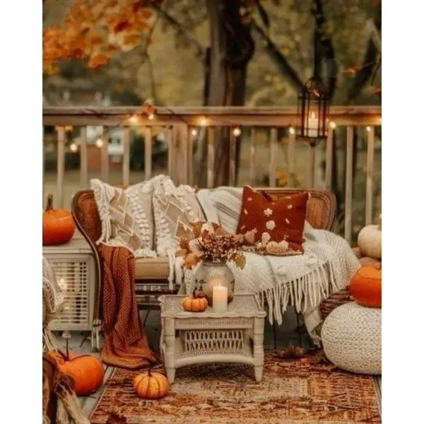 Outdoor Pillows in Fall Hues