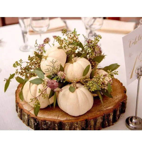  Pumpkin Centerpiece for Round Tables